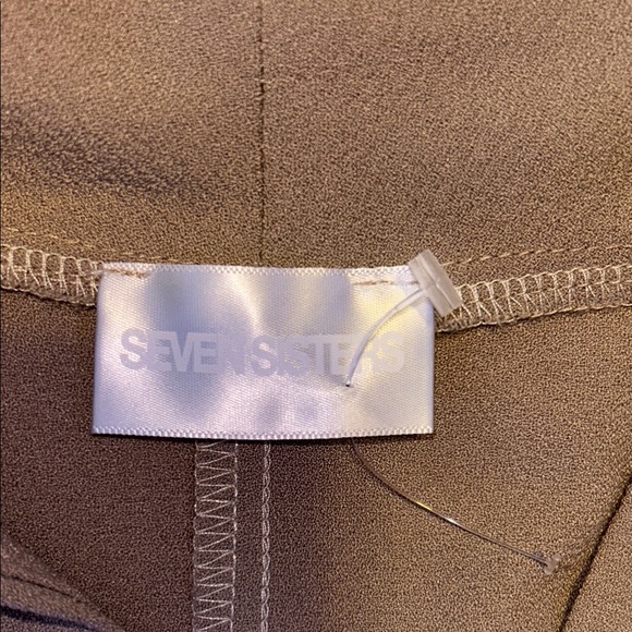 Tan Open Front Blazer - Picture 2 of 4